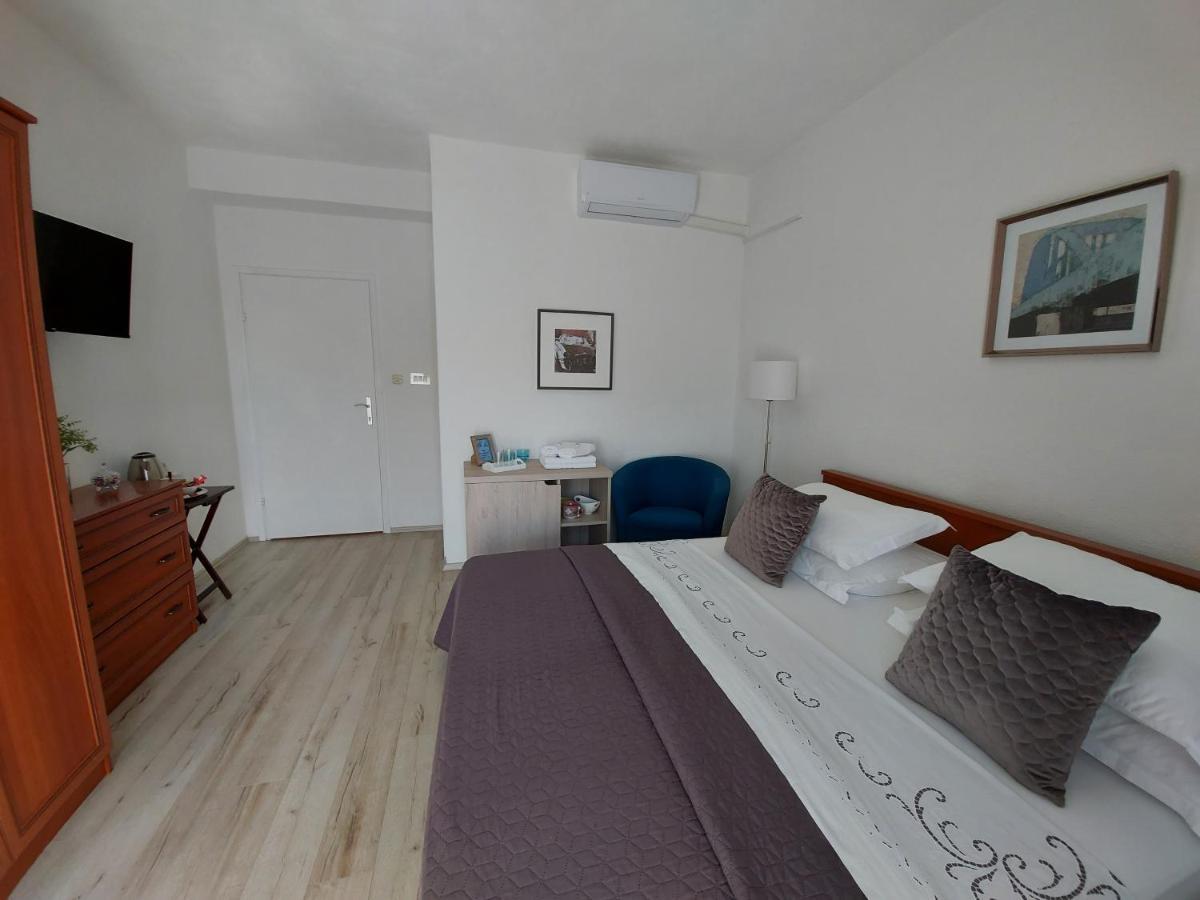 Apartments And Rooms Villa Dona Makarska Dış mekan fotoğraf