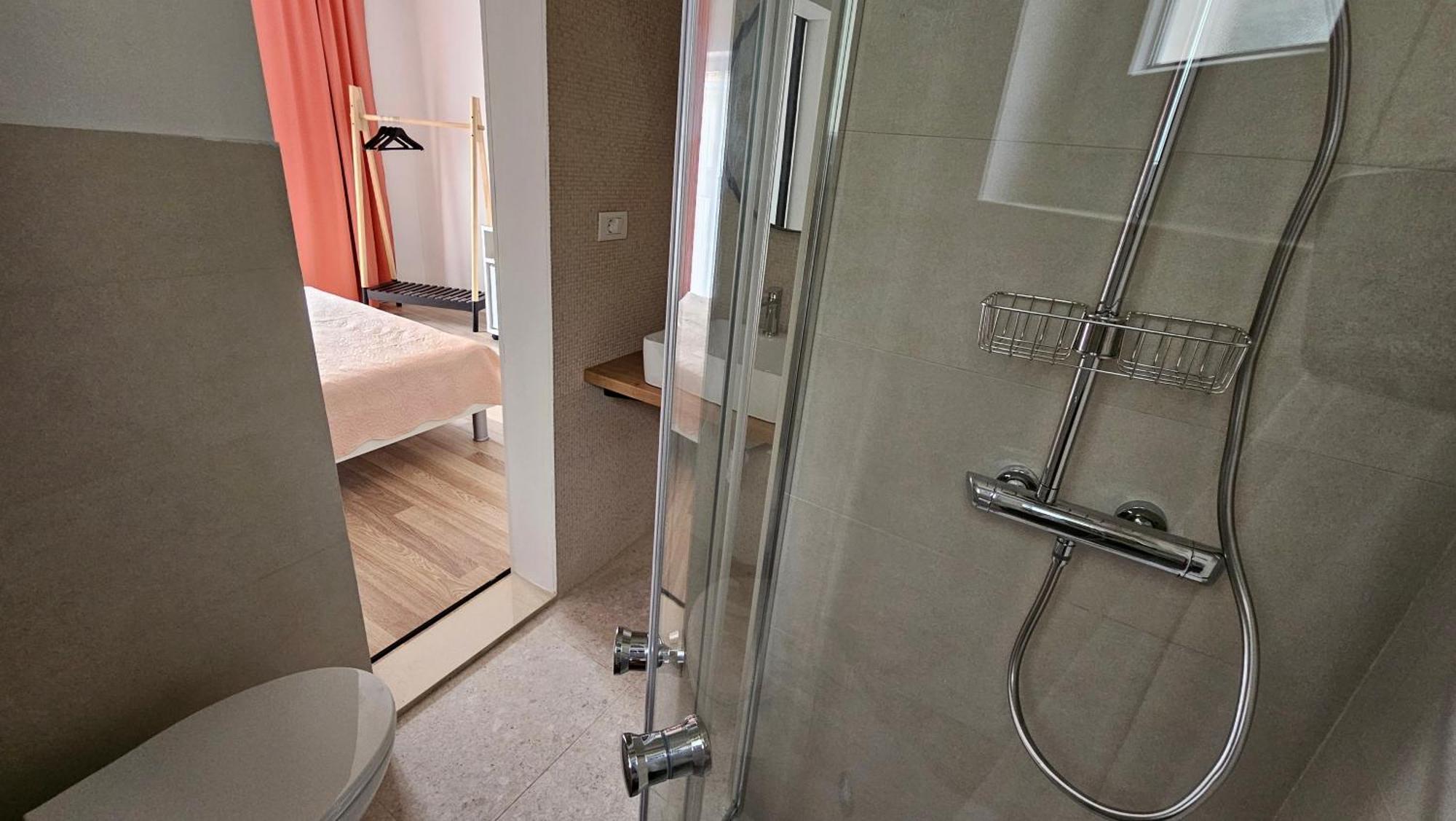 Apartments And Rooms Villa Dona Makarska Dış mekan fotoğraf