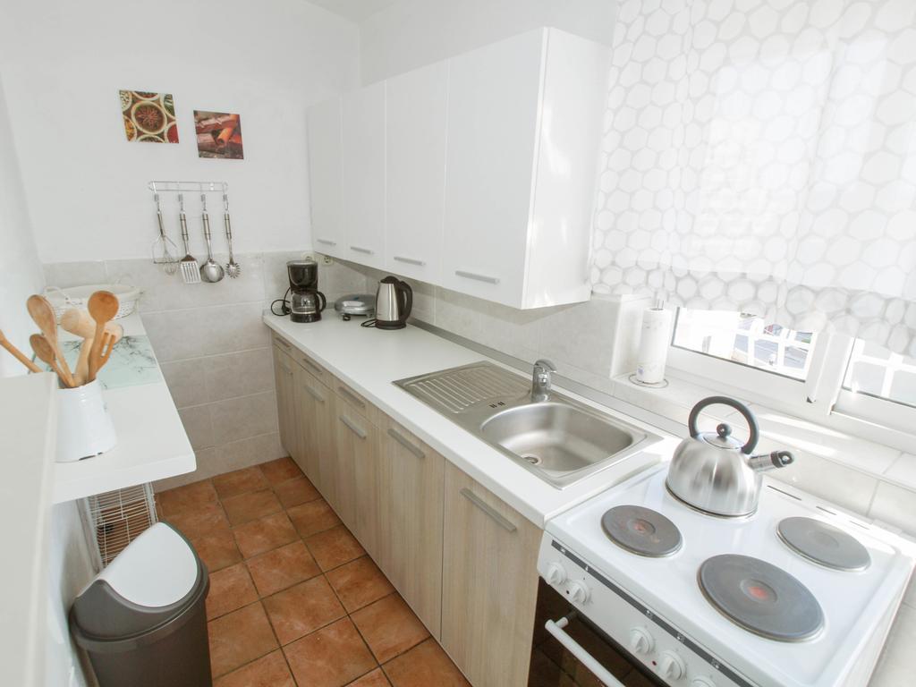 Apartments And Rooms Villa Dona Makarska Dış mekan fotoğraf