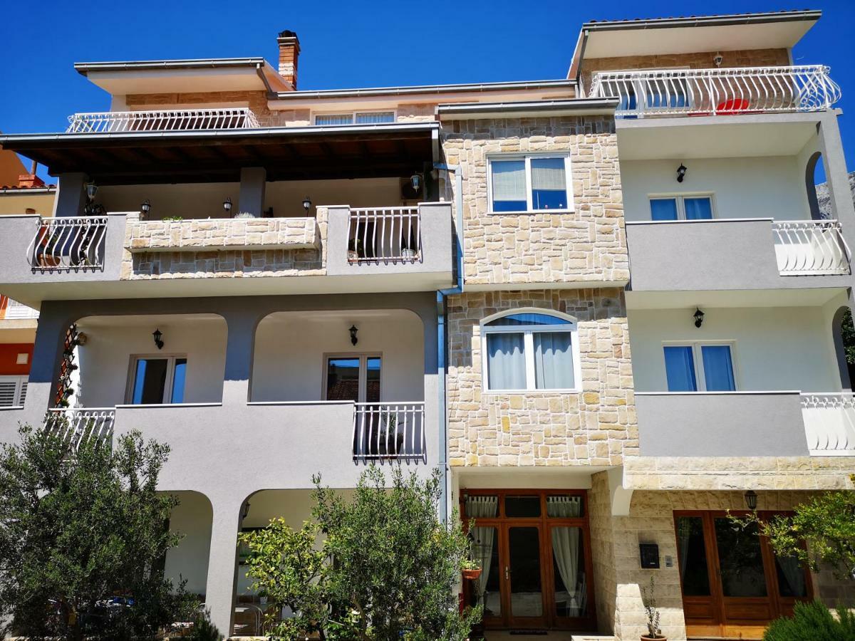 Apartments And Rooms Villa Dona Makarska Dış mekan fotoğraf