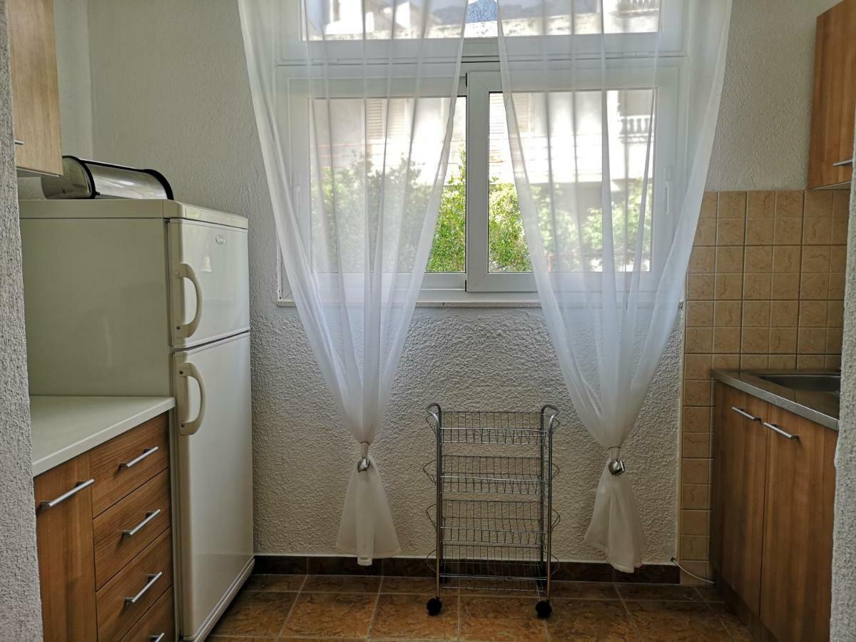 Apartments And Rooms Villa Dona Makarska Dış mekan fotoğraf
